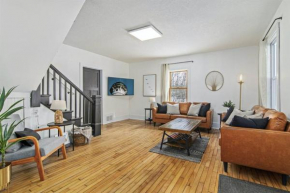 Remodeled* Sleeps 7, Fire Pit, Indoor Bike Storage